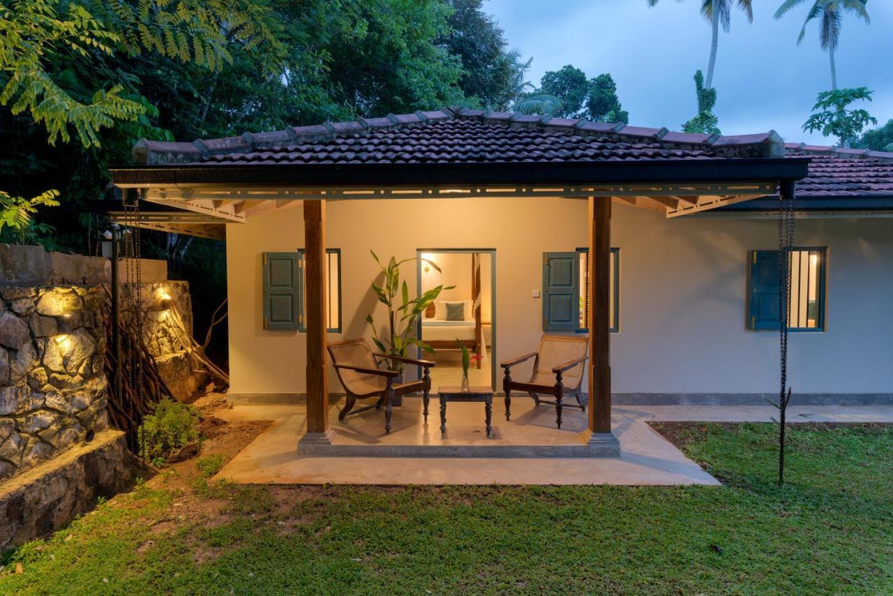 Stuthi Villa Ahangama Exteriör bild